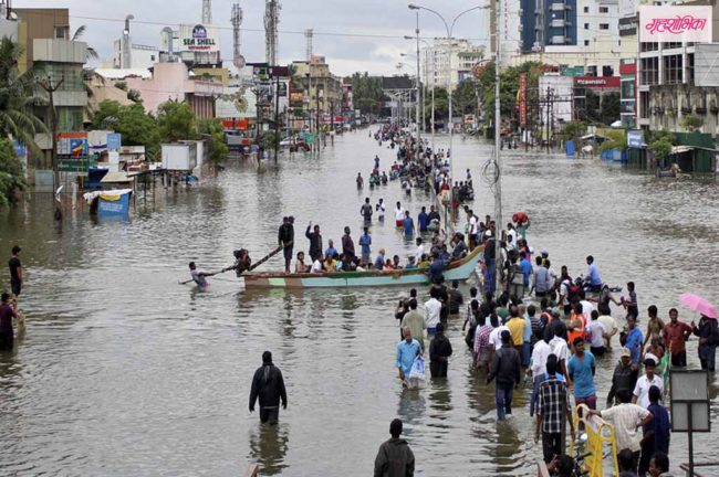 Monsoon Special : 5 टिपा ज्यामुळे पावसात नुकसान कमी होईल