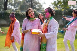 Holi 2023 : होळी पार्टीसाठी 10 टिप्स