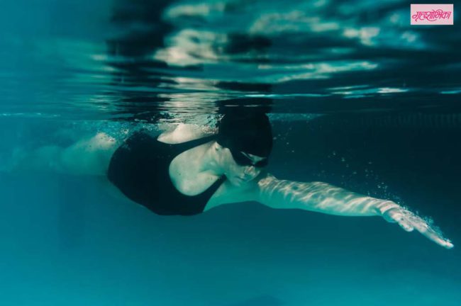 पोहण्याचे हे 7 फायदे तुम्हाला माहीत आहेत का?